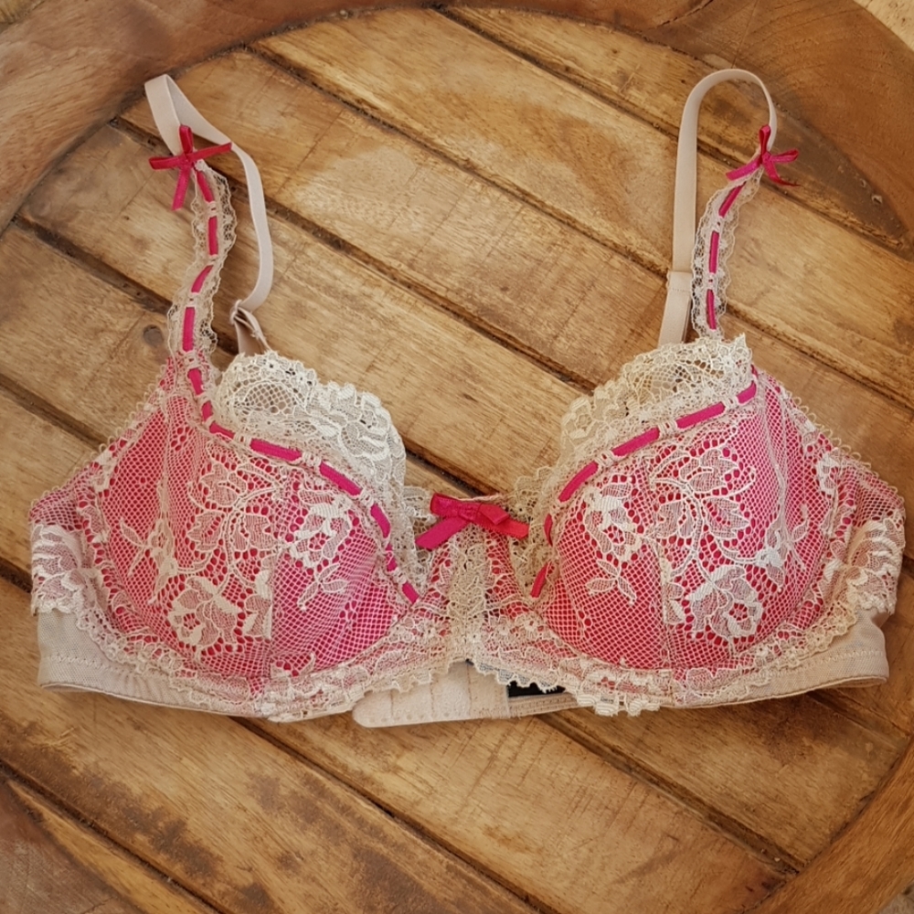 Elle macpherson intimates bra